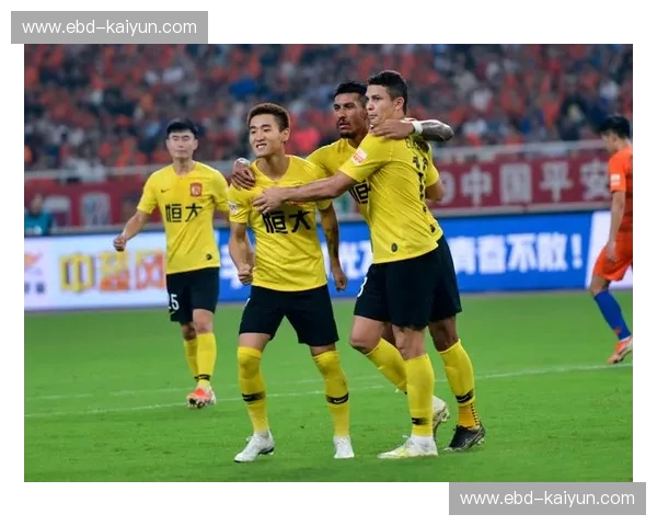 京沪德比的别样色彩：当董路遇上国安与恒大