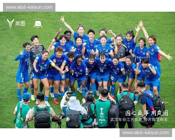 亚洲铿锵玫瑰的荣耀之战：韩国女足静待挑战，越南女足能否书写奇迹？